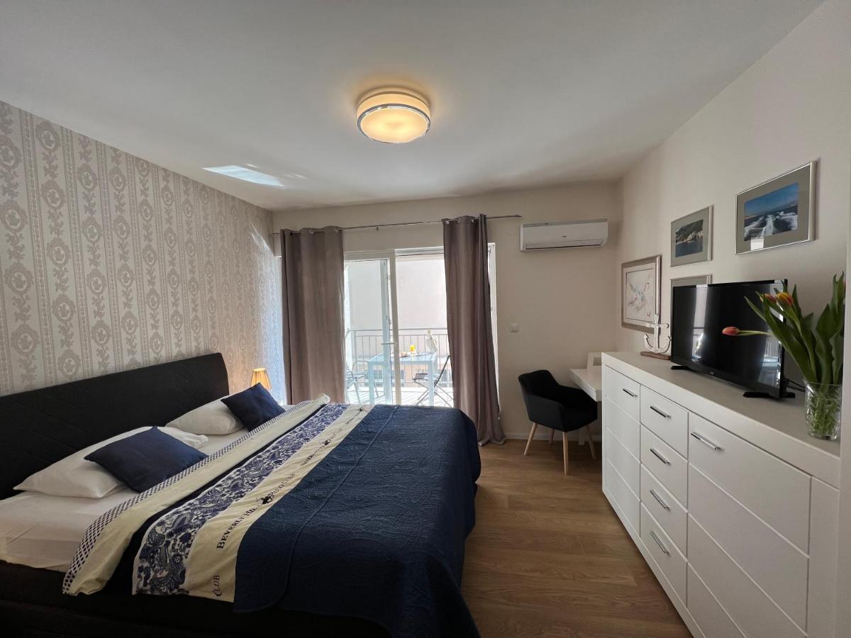 Studio Apartment Marina Mel Novi Vinodolski Buitenkant foto