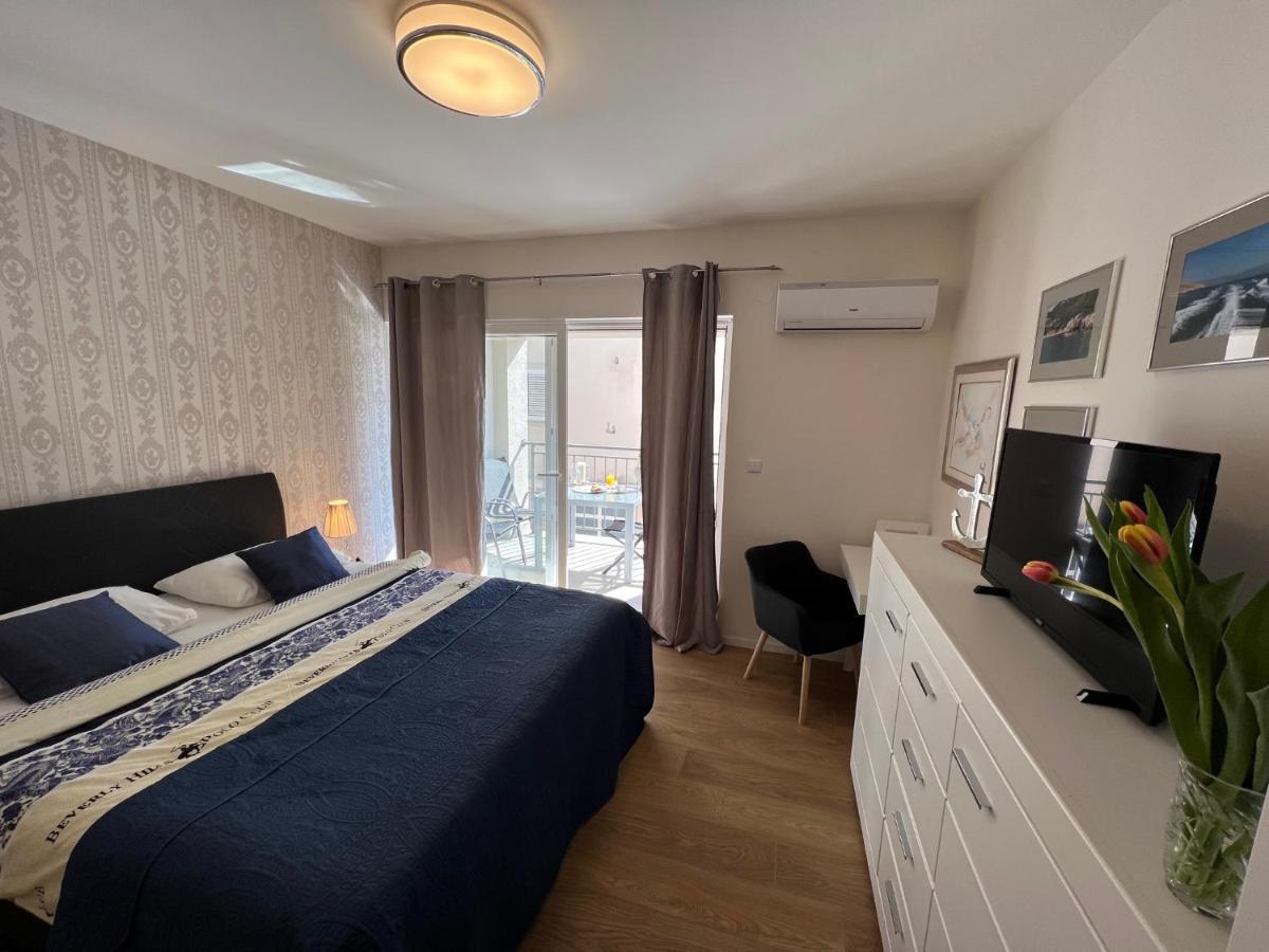 Studio Apartment Marina Mel Novi Vinodolski Buitenkant foto