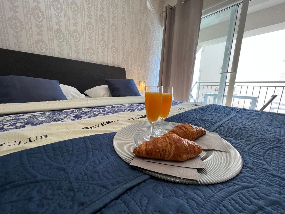 Studio Apartment Marina Mel Novi Vinodolski Buitenkant foto