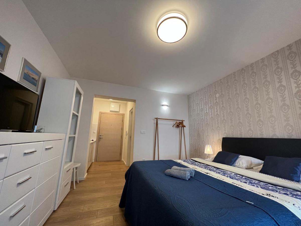 Studio Apartment Marina Mel Novi Vinodolski Buitenkant foto