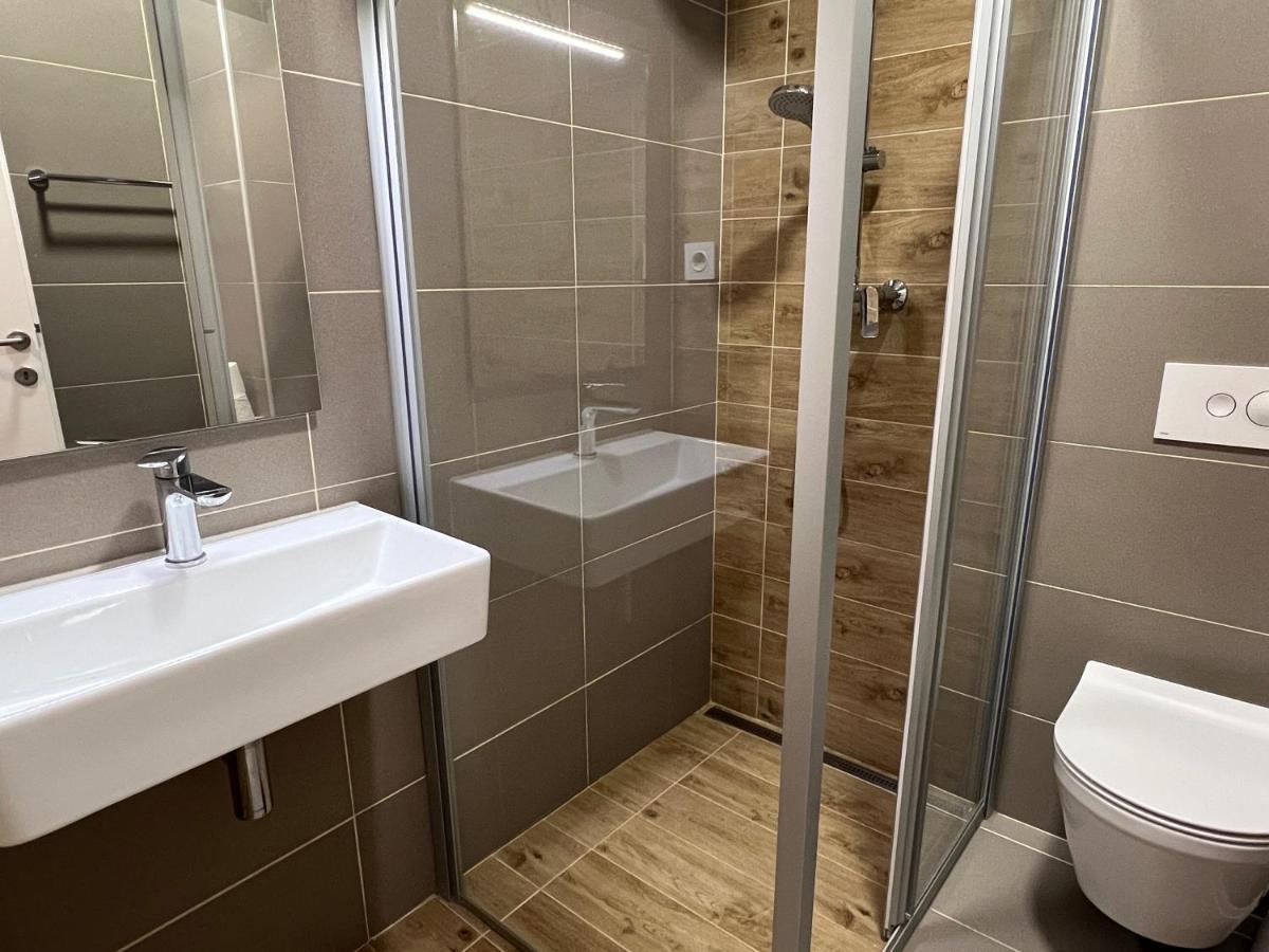 Studio Apartment Marina Mel Novi Vinodolski Buitenkant foto